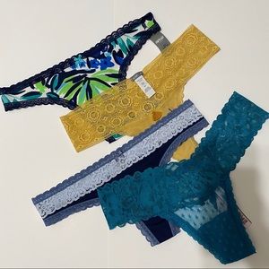 NWT aerie and VS Thongs